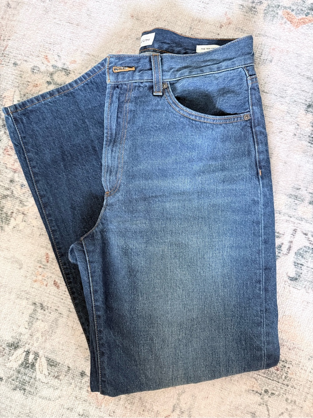 Aritzia Denim Forum Women's Straight Leg Jeans in Medium Blue